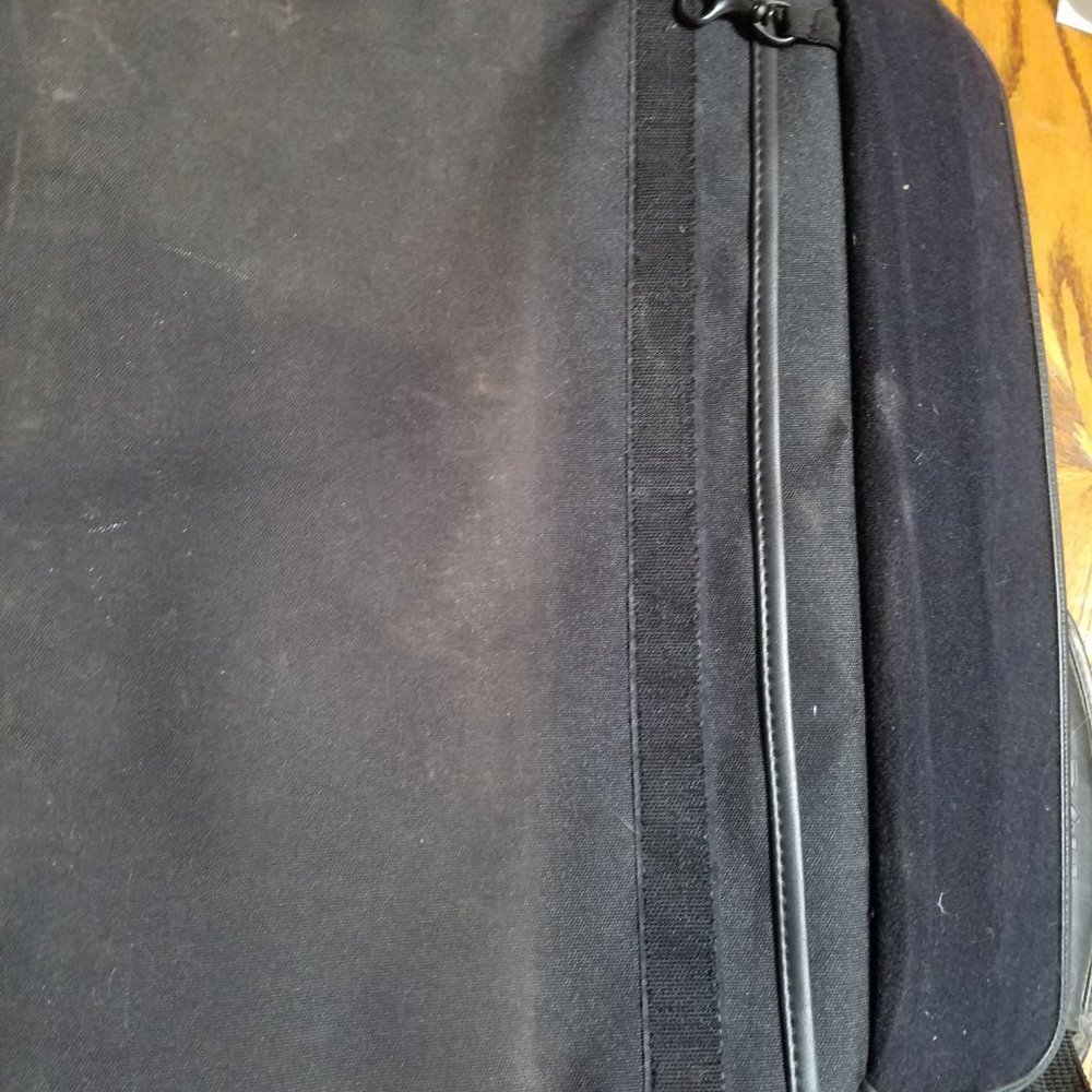 Dell Lap Top Computer Carrier/Case - Picture 3 of 5